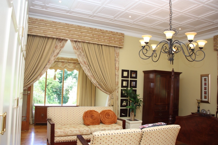 5 Bedroom Property for Sale in Waverley Free State